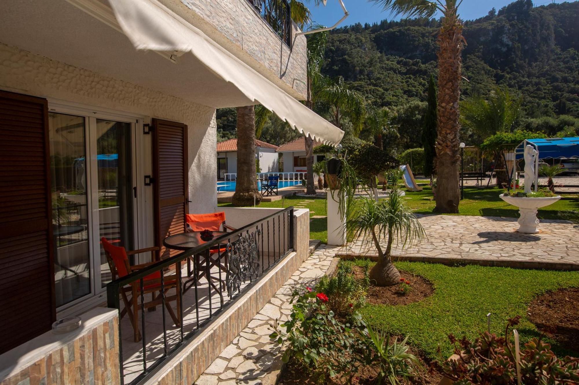 Villa Dimitris Apartments&Bungalows Frínion Exterior foto
